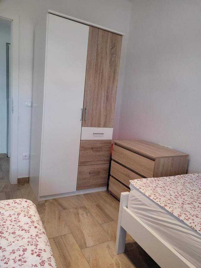 Appartement Baraba Maslenica Esterno foto